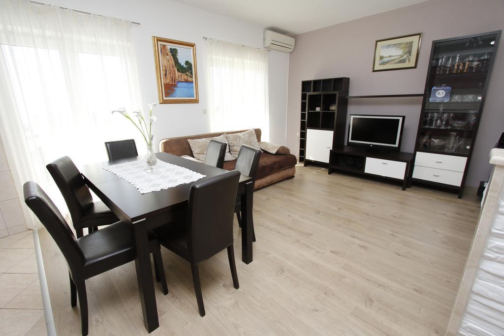 Apartments Dundic Makarska Exterior photo