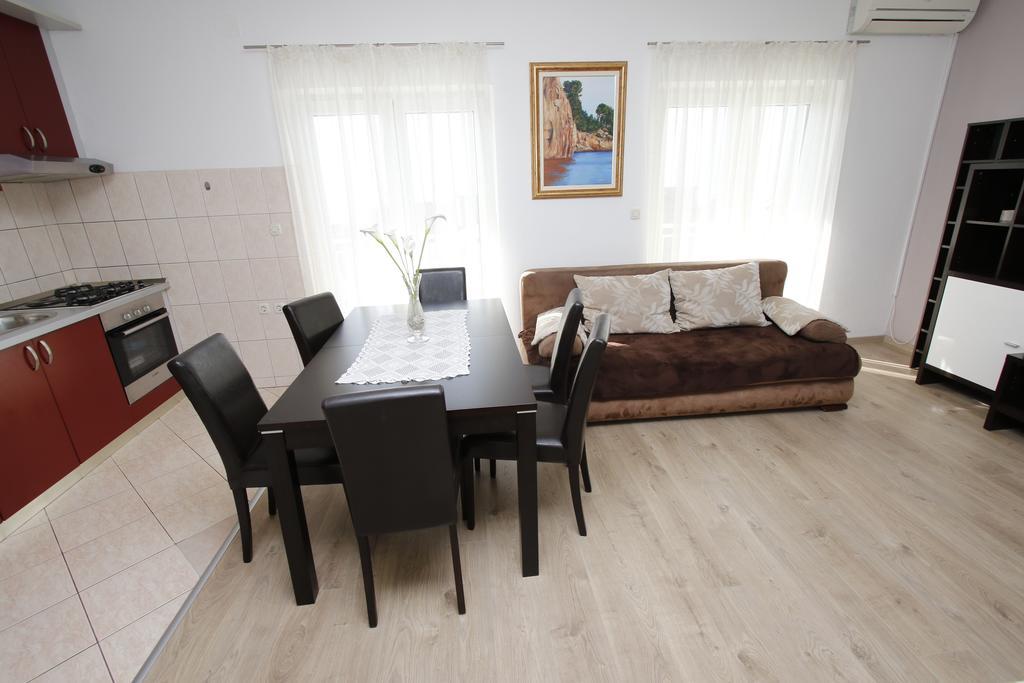 Apartments Dundic Makarska Exterior photo