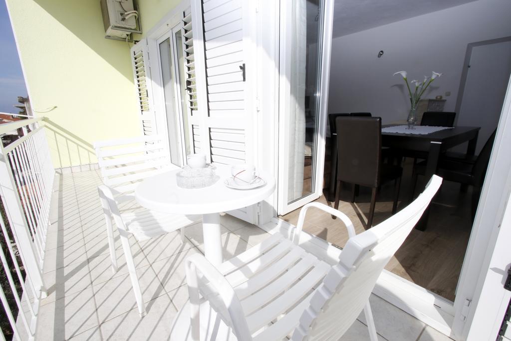 Apartments Dundic Makarska Exterior photo